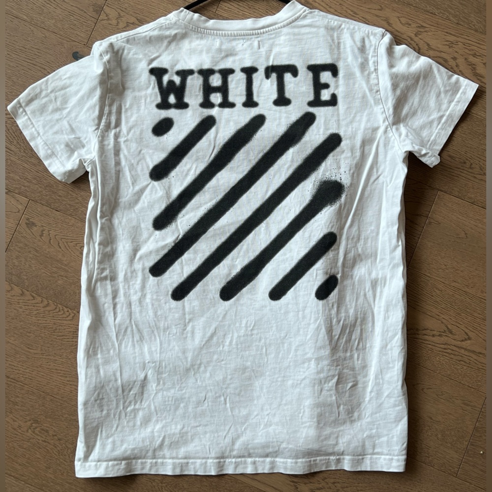 Off white tee